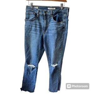 Levi's 724 High Rise‎ Straight Denim Jeans Size 30 Distressed Raw Hem